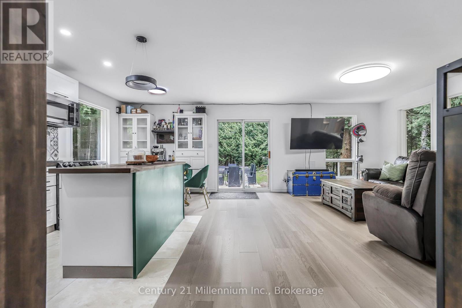 1025 West Road, Northern Bruce Peninsula, Ontario  N0H 1W0 - Photo 14 - X12582796