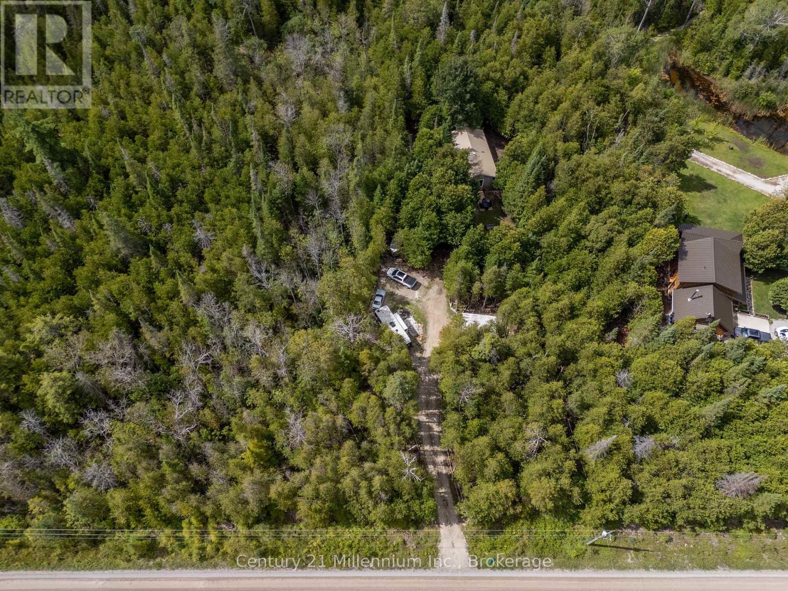 1025 West Road, Northern Bruce Peninsula, Ontario  N0H 1W0 - Photo 34 - X12582796