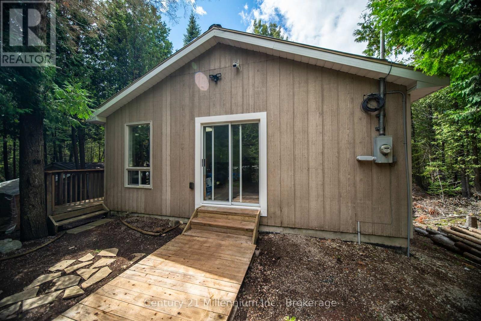 1025 West Road, Northern Bruce Peninsula, Ontario  N0H 1W0 - Photo 5 - X12582796