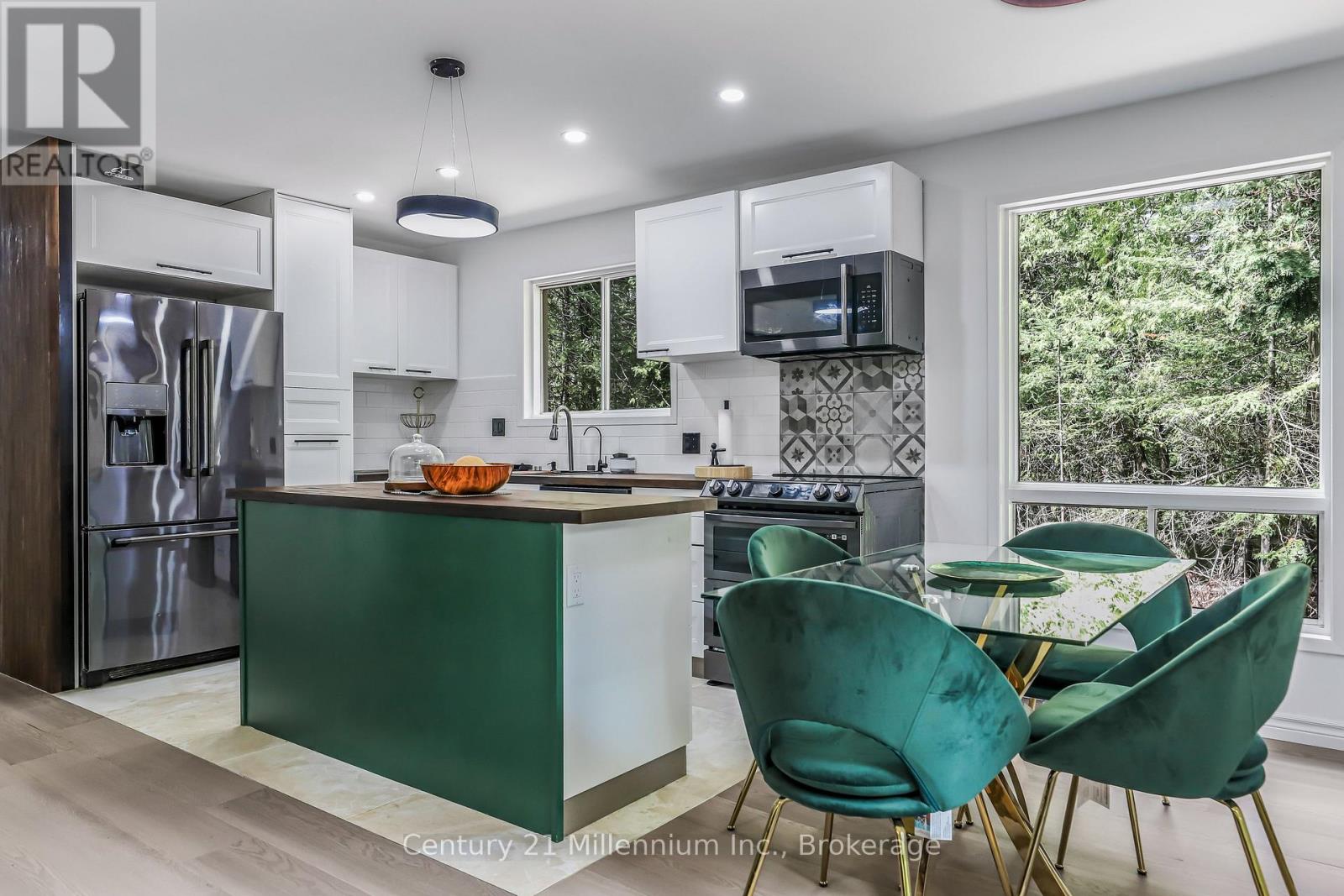 1025 West Road, Northern Bruce Peninsula, Ontario  N0H 1W0 - Photo 8 - X12582796