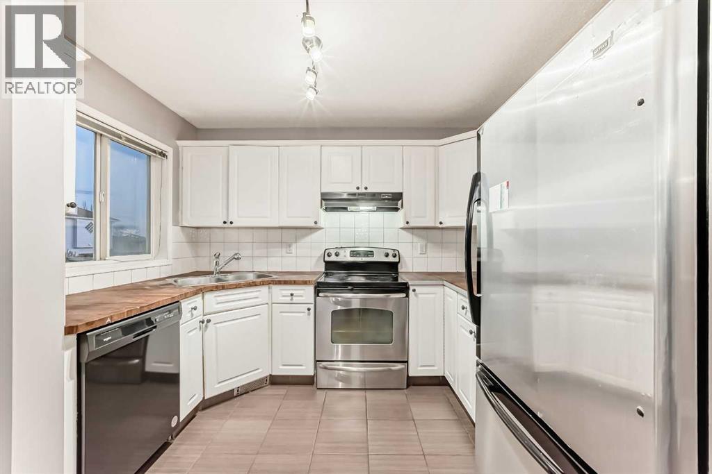 154 Bridlewood Drive Sw, Calgary, Alberta  T2Y 3T2 - Photo 19 - A2270530