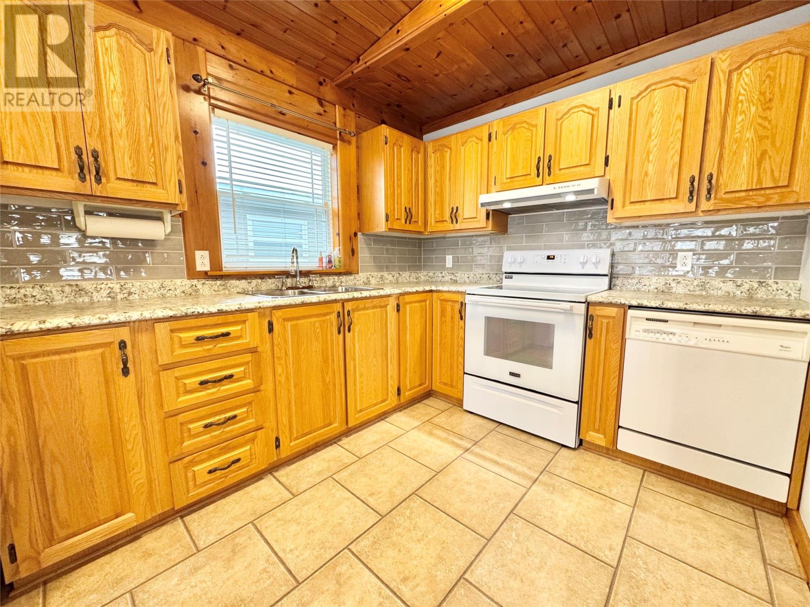 117 Ogilvie Street, Gander, Newfoundland & Labrador  A1V 1G6 - Photo 17 - 1292948