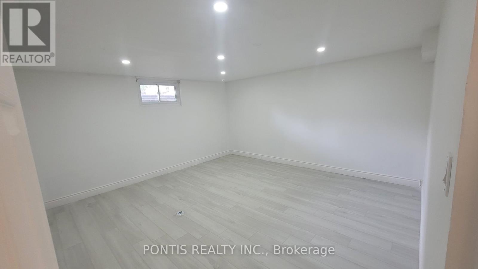 83 Denison Avenue, Brampton, Ontario  L6X 1E9 - Photo 13 - W12582636