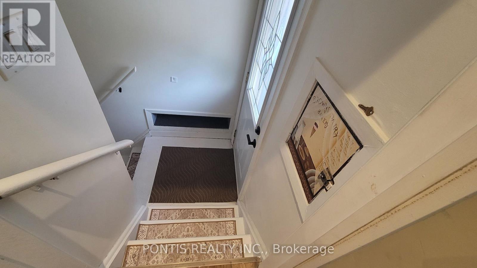 83 Denison Avenue, Brampton, Ontario  L6X 1E9 - Photo 6 - W12582636