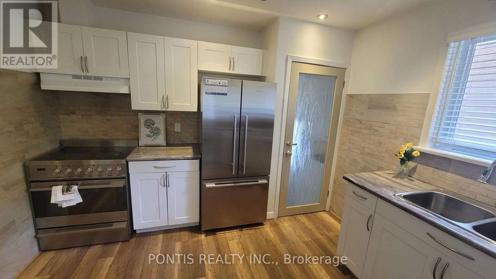 83 Denison Avenue, Brampton, Ontario  L6X 1E9 - Photo 7 - W12582636