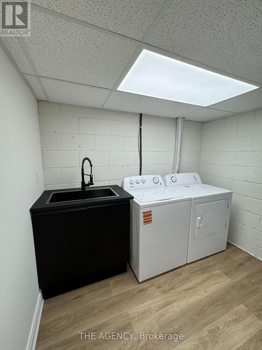 Basement - 1590 Liveoak Drive, Mississauga, Ontario  L5E 2X6 - Photo 8 - W12582642