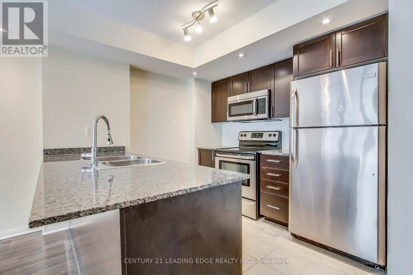 126 - 7 Foundry Avenue, Toronto, Ontario  M6H 3Z4 - Photo 14 - W12582662