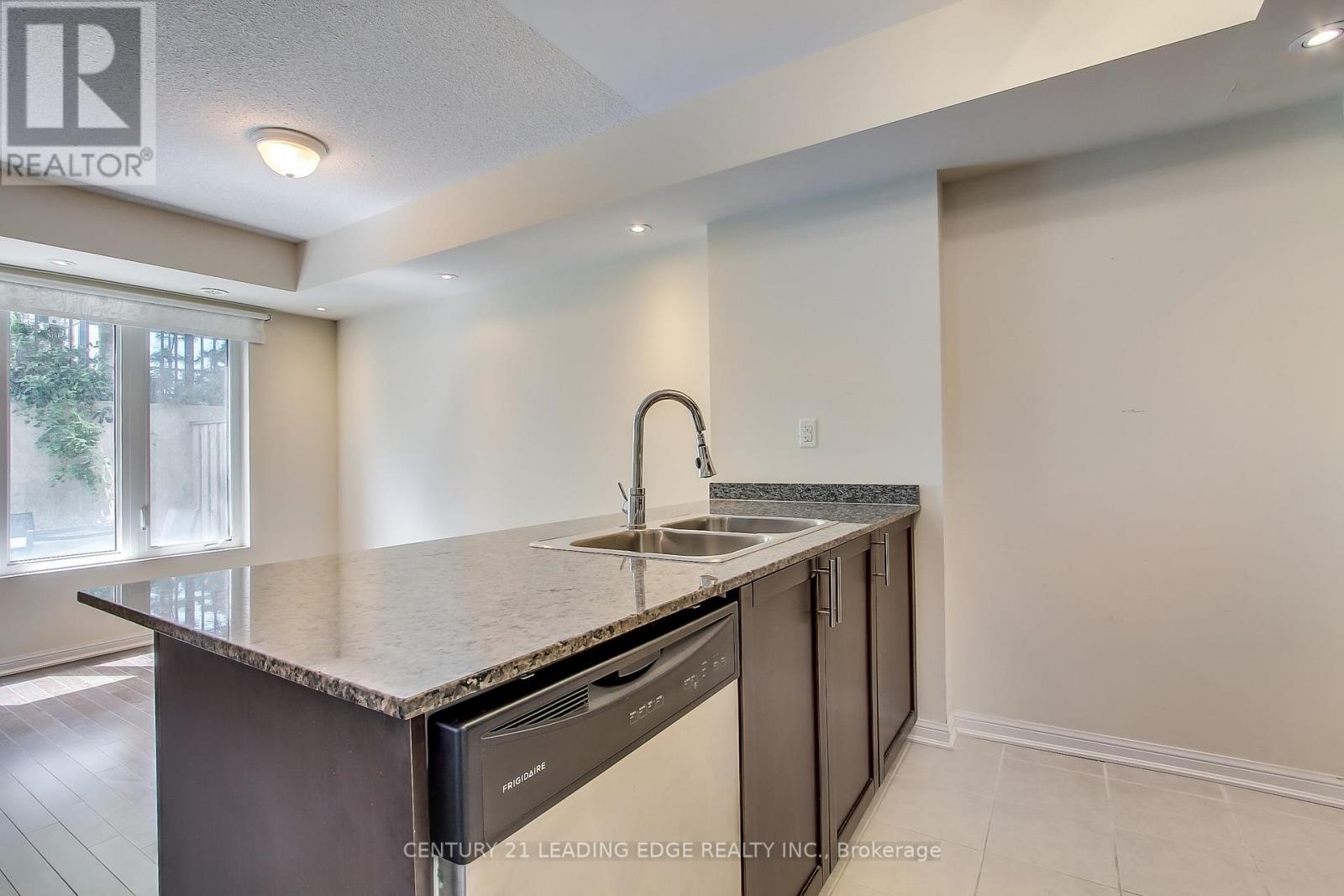 126 - 7 Foundry Avenue, Toronto, Ontario  M6H 3Z4 - Photo 15 - W12582662
