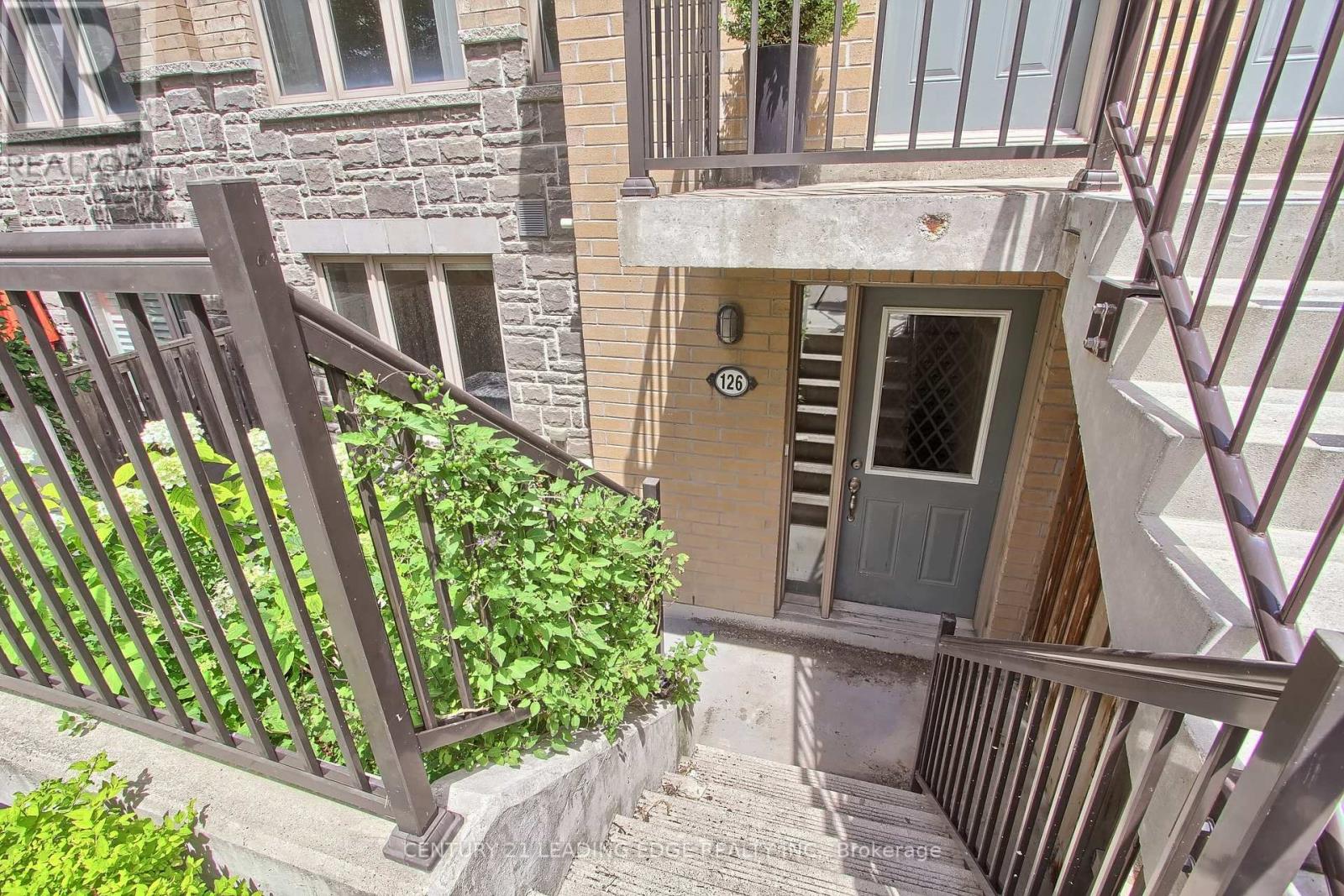 126 - 7 Foundry Avenue, Toronto, Ontario  M6H 3Z4 - Photo 2 - W12582662