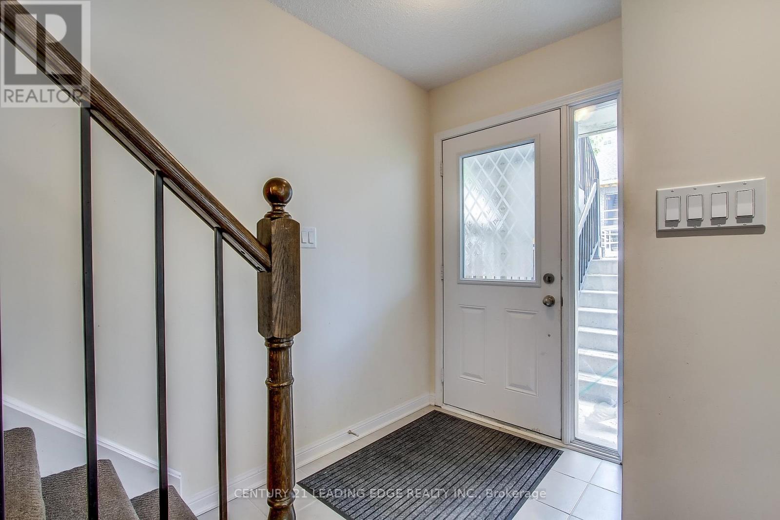 126 - 7 Foundry Avenue, Toronto, Ontario  M6H 3Z4 - Photo 3 - W12582662