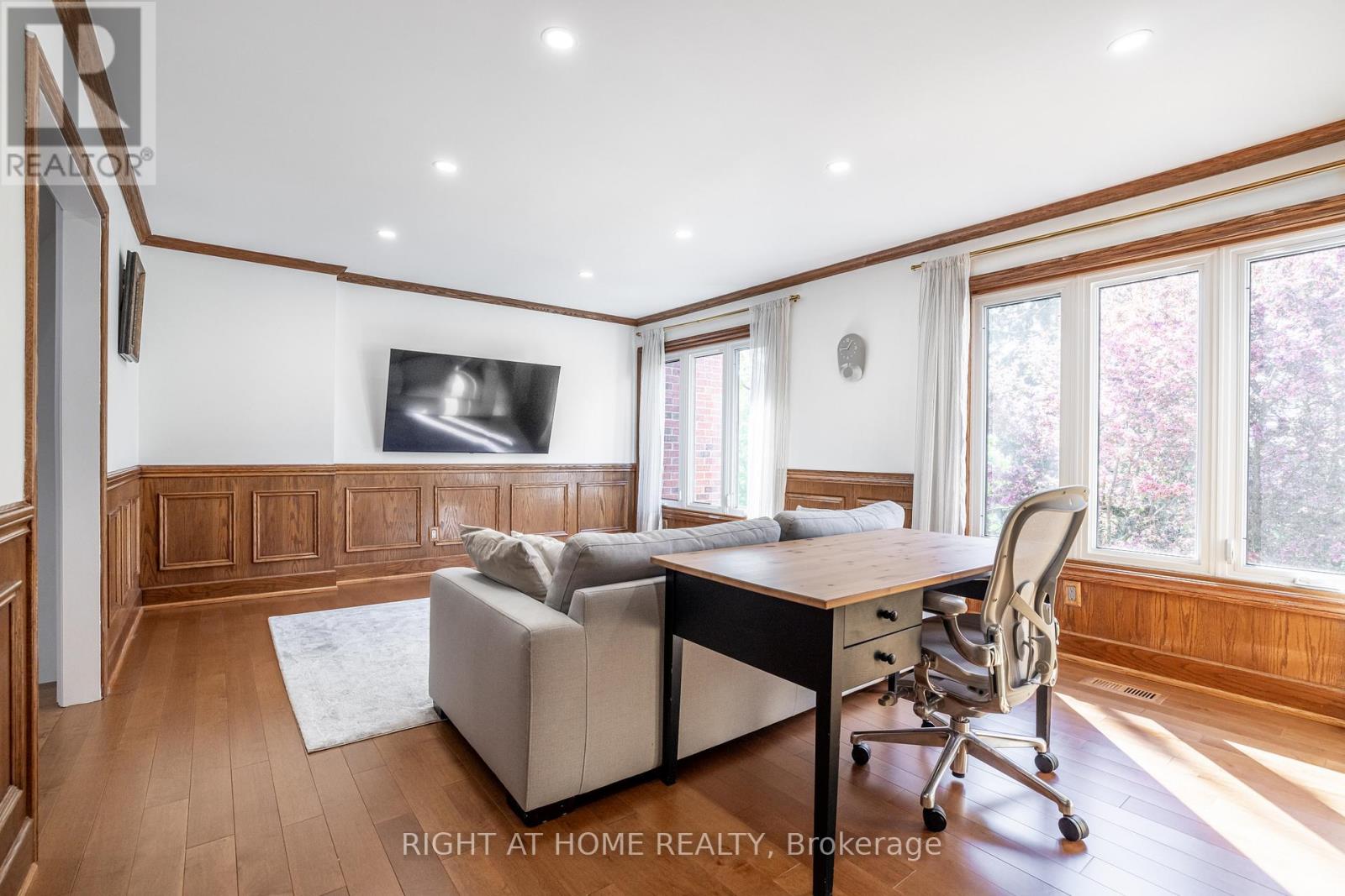 67 Windhaven Place, Oakville, Ontario  L6L 6L1 - Photo 15 - W12582724