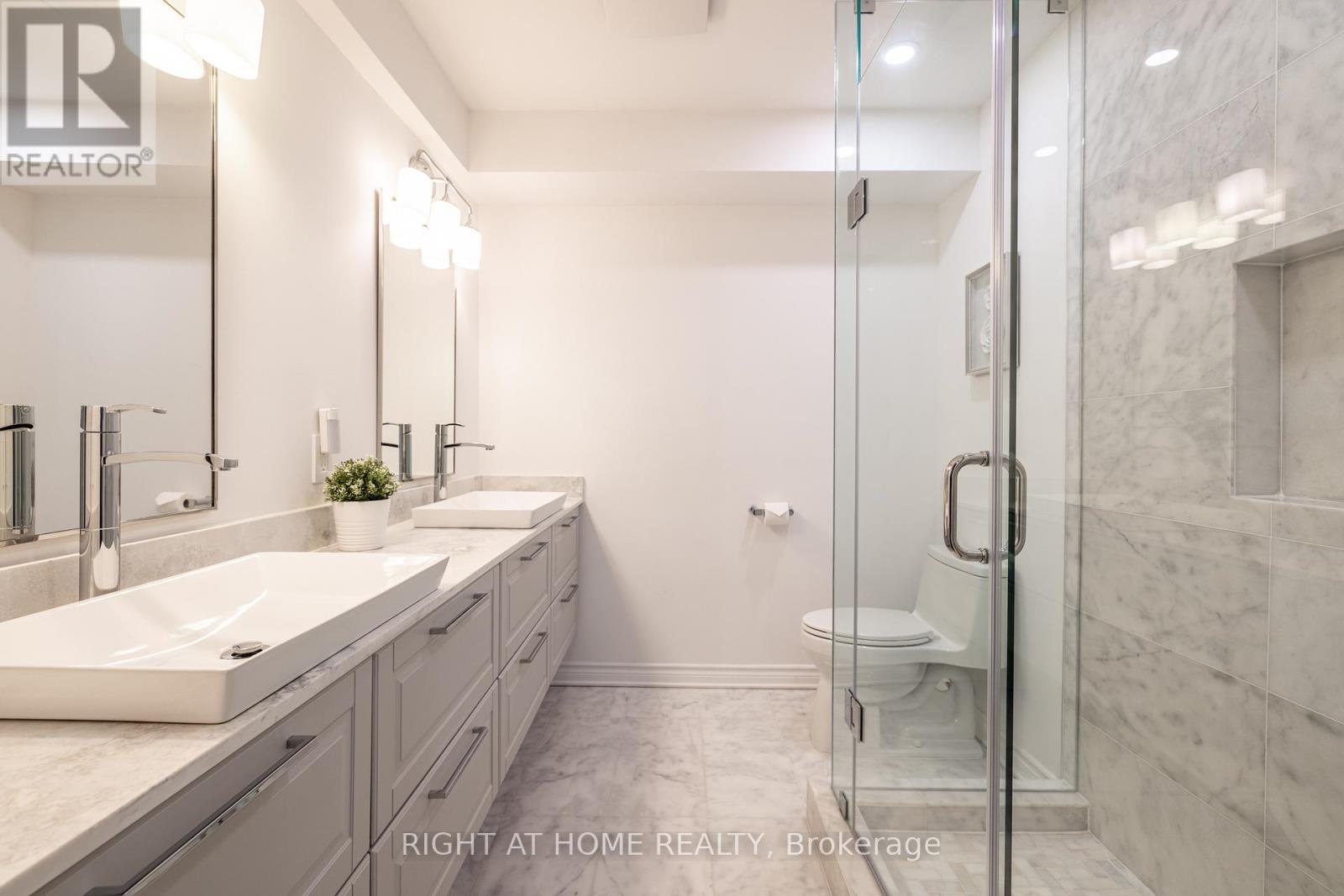 67 Windhaven Place, Oakville, Ontario  L6L 6L1 - Photo 20 - W12582724