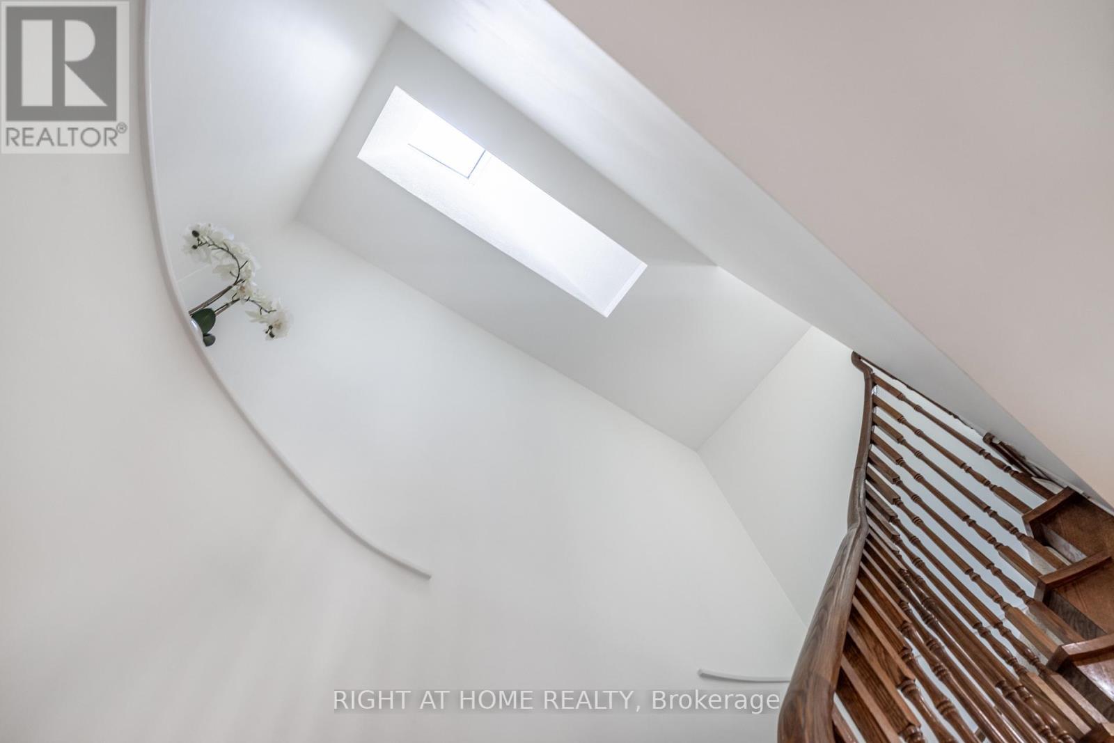 67 Windhaven Place, Oakville, Ontario  L6L 6L1 - Photo 30 - W12582724