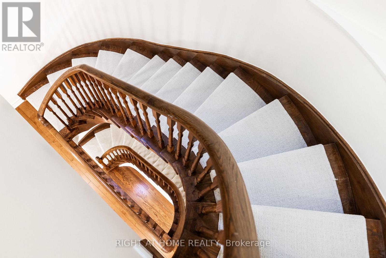 67 Windhaven Place, Oakville, Ontario  L6L 6L1 - Photo 31 - W12582724