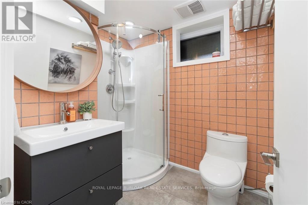 1420 Moss Glen Road, Burlington, Ontario  L7P 2B9 - Photo 35 - W12582776