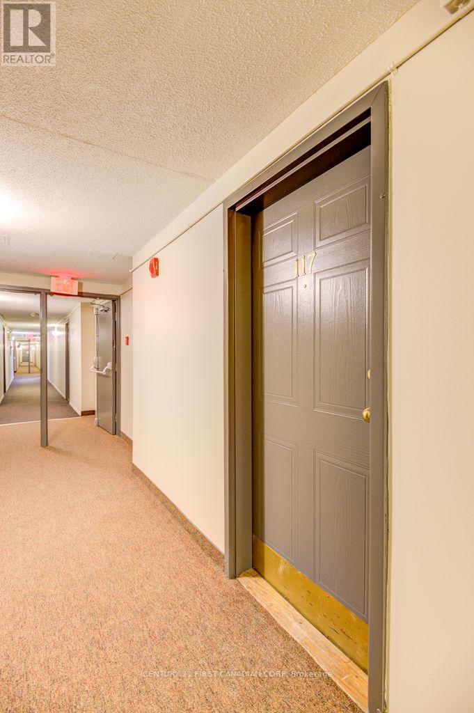 117 - 148 Conway Drive, London South, Ontario  N6E 3N4 - Photo 2 - X12582788
