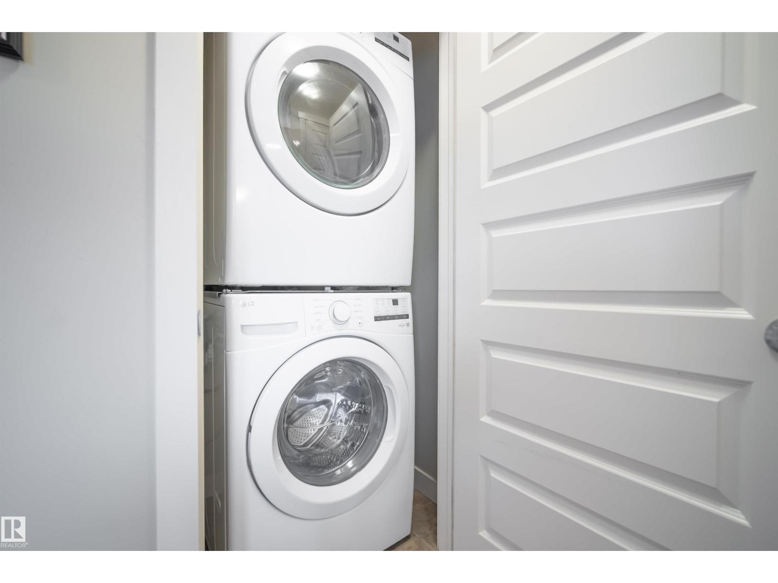 2063 Trumpeter Wy Nw, Edmonton, Alberta  T5S 0E7 - Photo 39 - E4466881