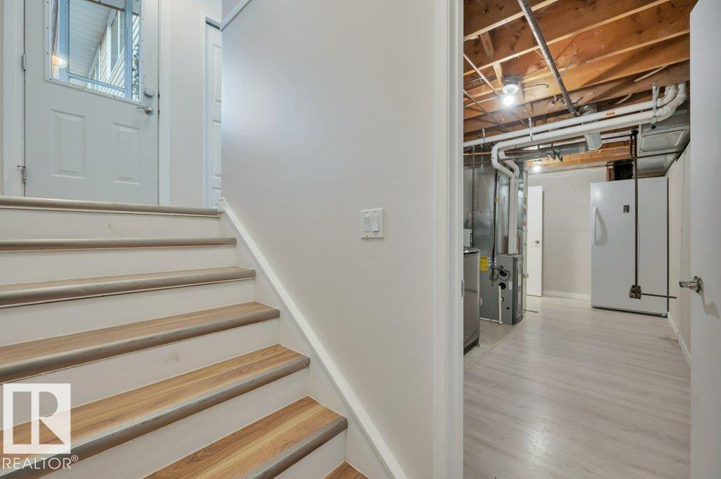 1795 Lakewood Rd S Nw, Edmonton, Alberta  T6K 3B8 - Photo 14 - E4466883