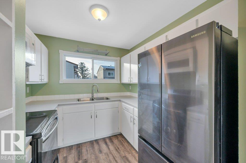 1795 Lakewood Rd S Nw, Edmonton, Alberta  T6K 3B8 - Photo 6 - E4466883