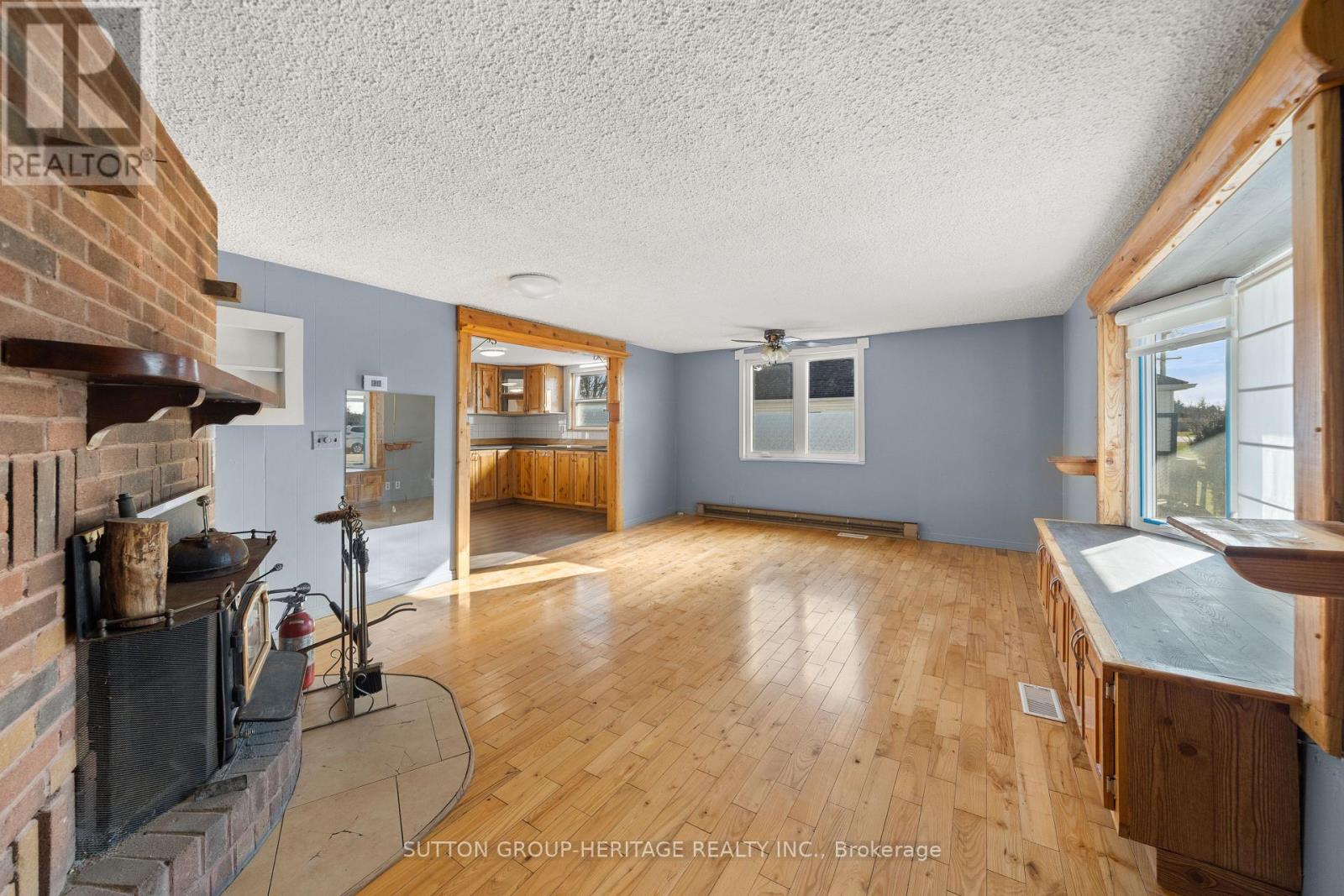 2020 Sturgeon Road, Kawartha Lakes, Ontario  K0M 1L0 - Photo 14 - X12582664