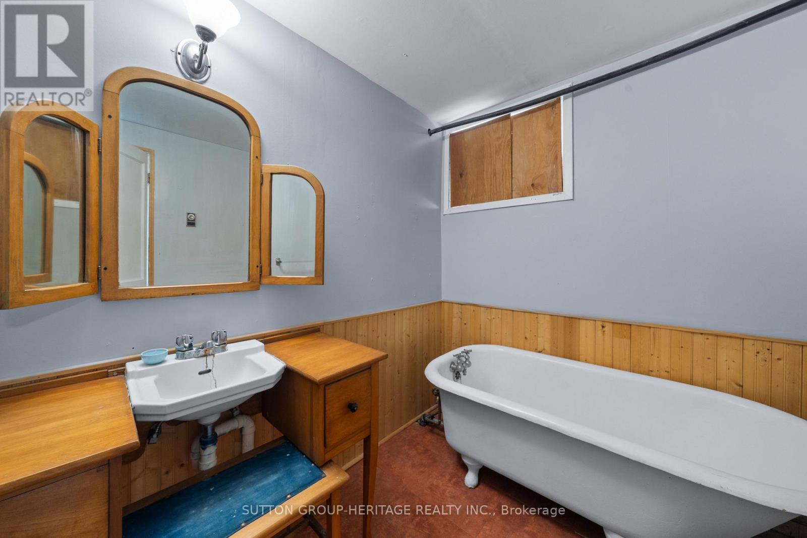 2020 Sturgeon Road, Kawartha Lakes, Ontario  K0M 1L0 - Photo 34 - X12582664