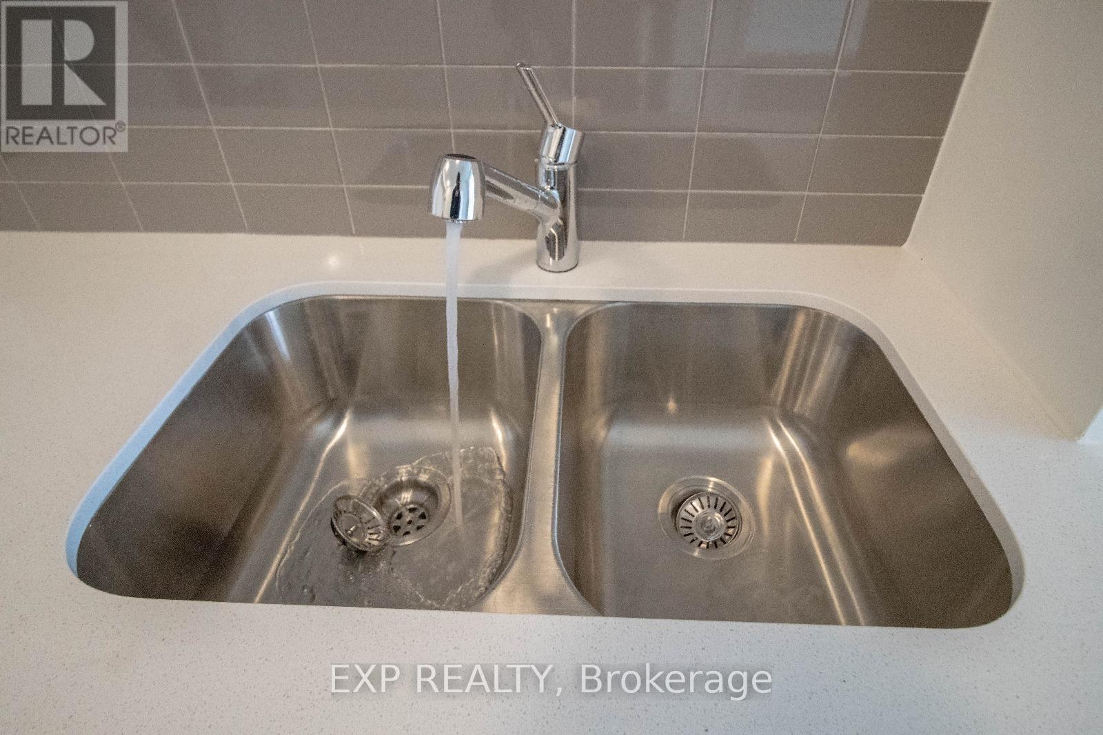 420 - 461 Green Road, Hamilton, Ontario  L8E 5B4 - Photo 12 - X12463348