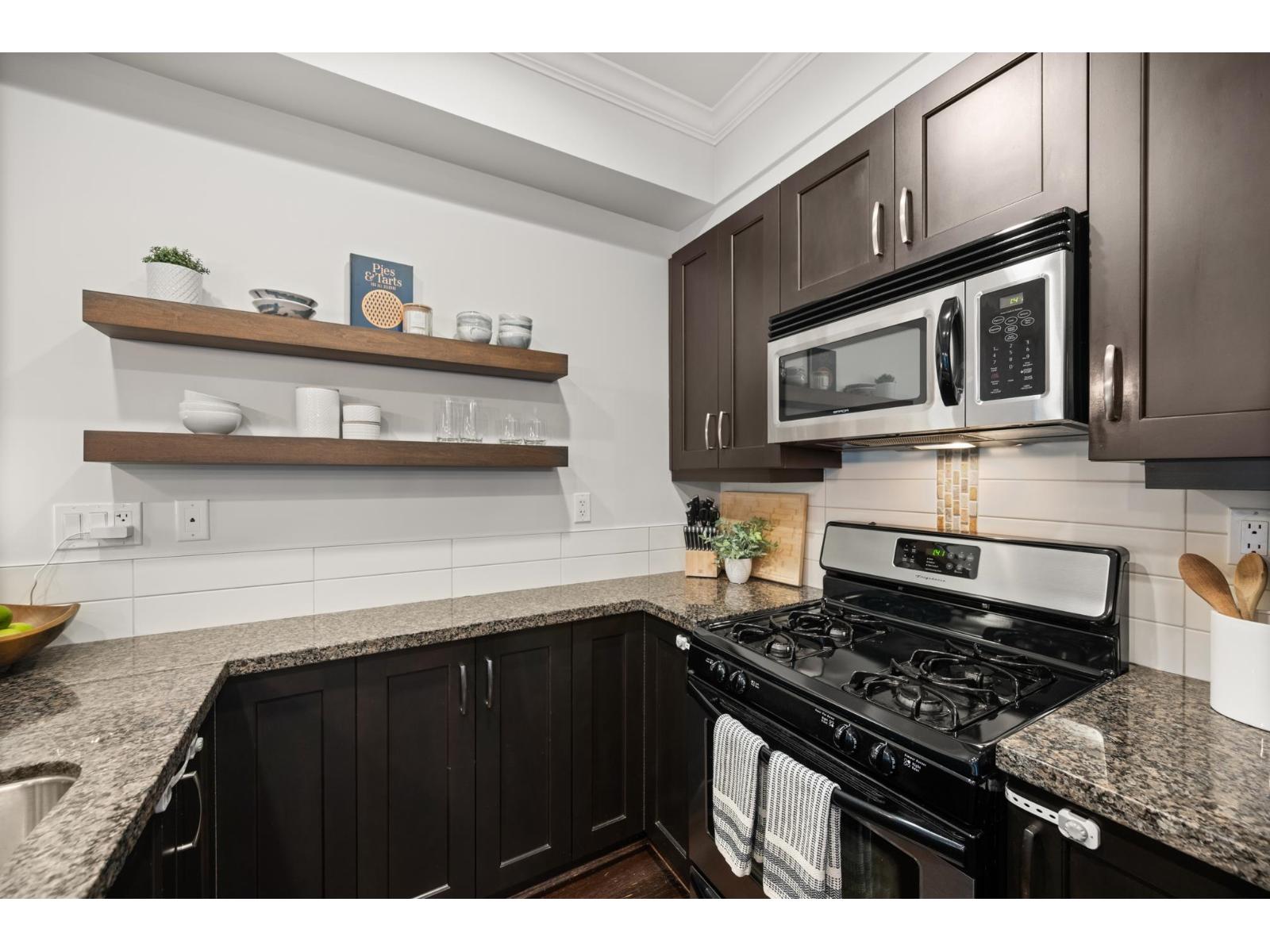 6 15454 32 Avenue, Surrey, British Columbia V3Z 2J8 - Photo 14 - R3070475