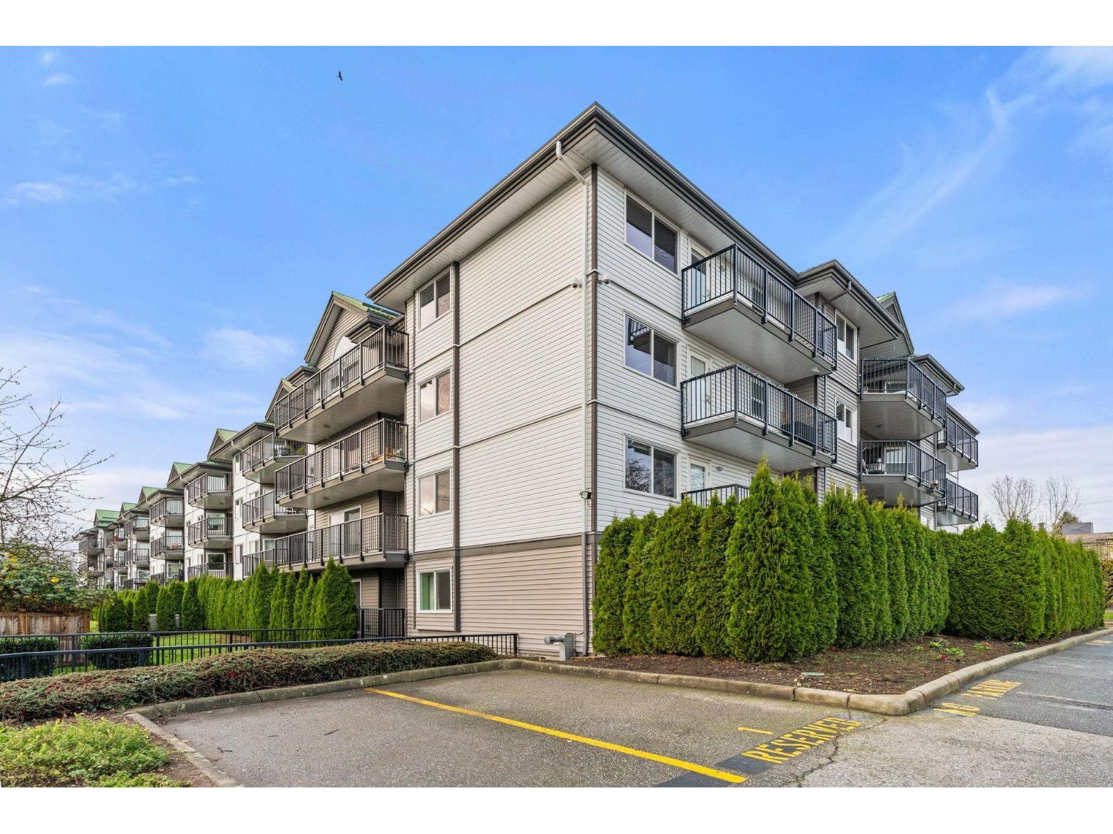 209 32044 Old Yale Road, Abbotsford, British Columbia  V2T 2C9 - Photo 3 - R3070537