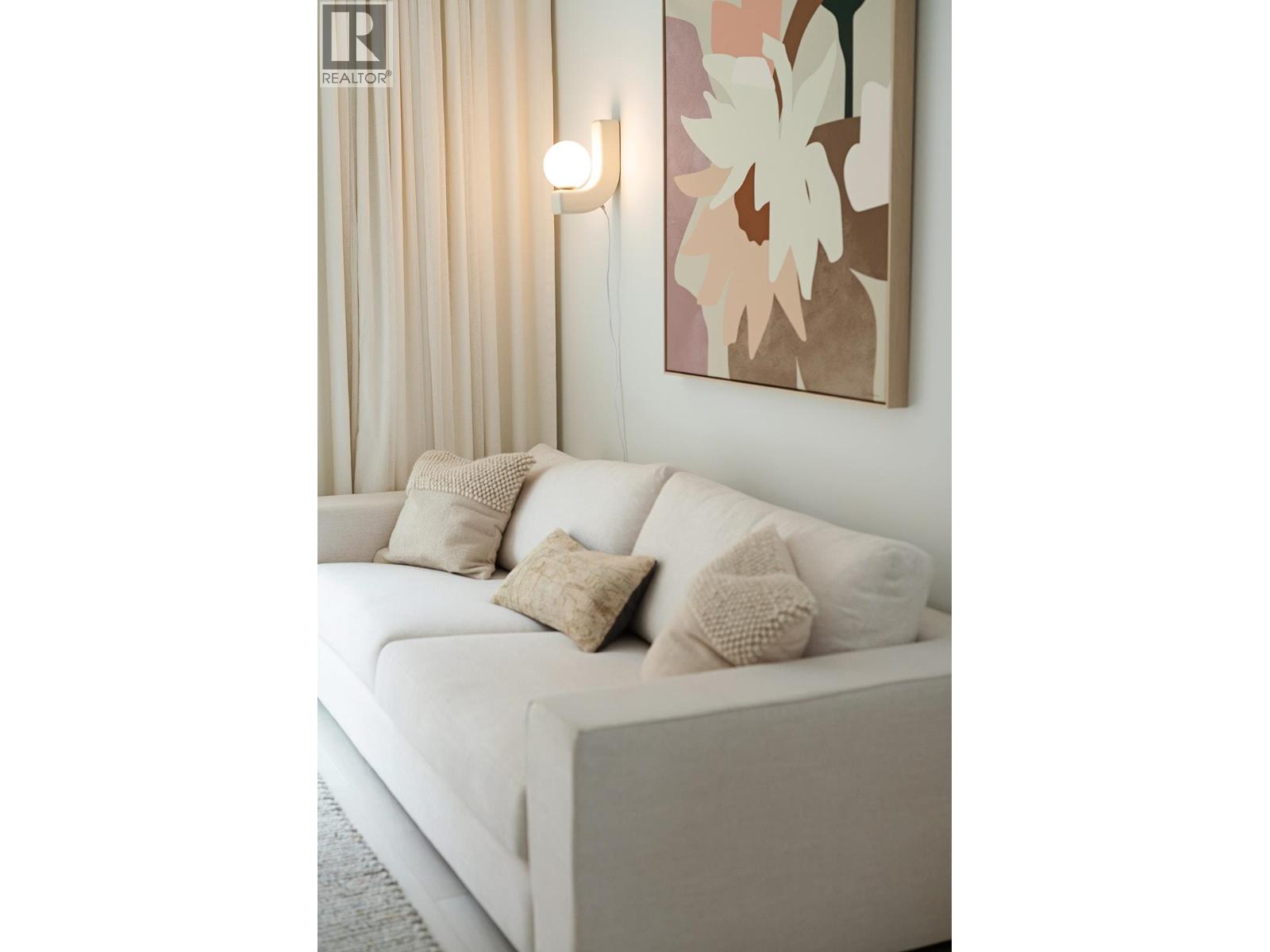 125 2045 Heritage Park Lane, North Vancouver, British Columbia  V7H 0E3 - Photo 9 - R3070622