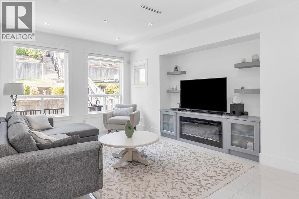 1462 Pitt River Road, Port Coquitlam, British Columbia  V3C 1N7 - Photo 10 - R3070620