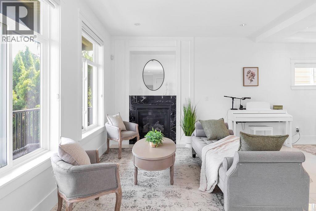 1462 Pitt River Road, Port Coquitlam, British Columbia  V3C 1N7 - Photo 3 - R3070620