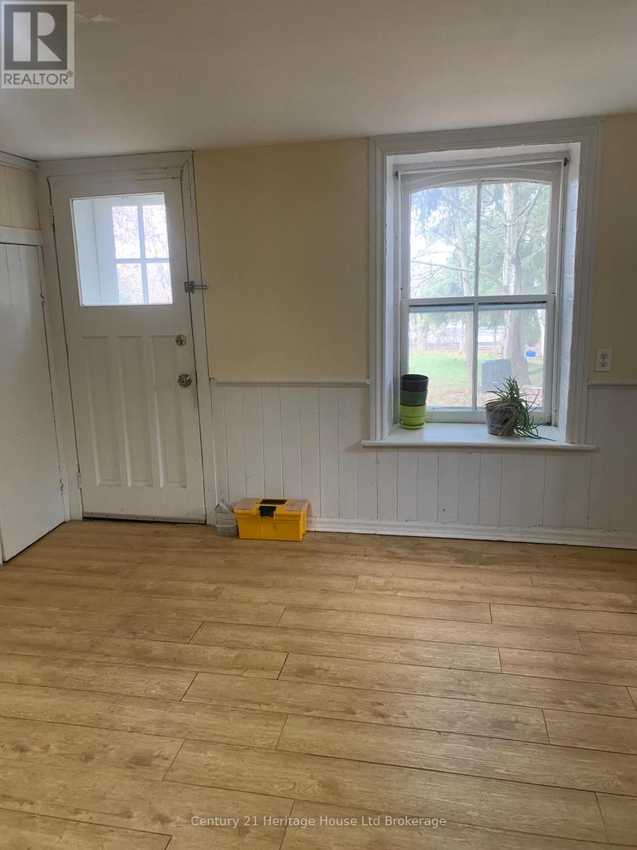 187 Park Row, Woodstock, Ontario N4S 1V9 - Photo 2 - X12580290