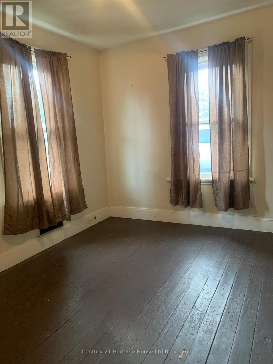 187 Park Row, Woodstock, Ontario N4S 1V9 - Photo 5 - X12580290