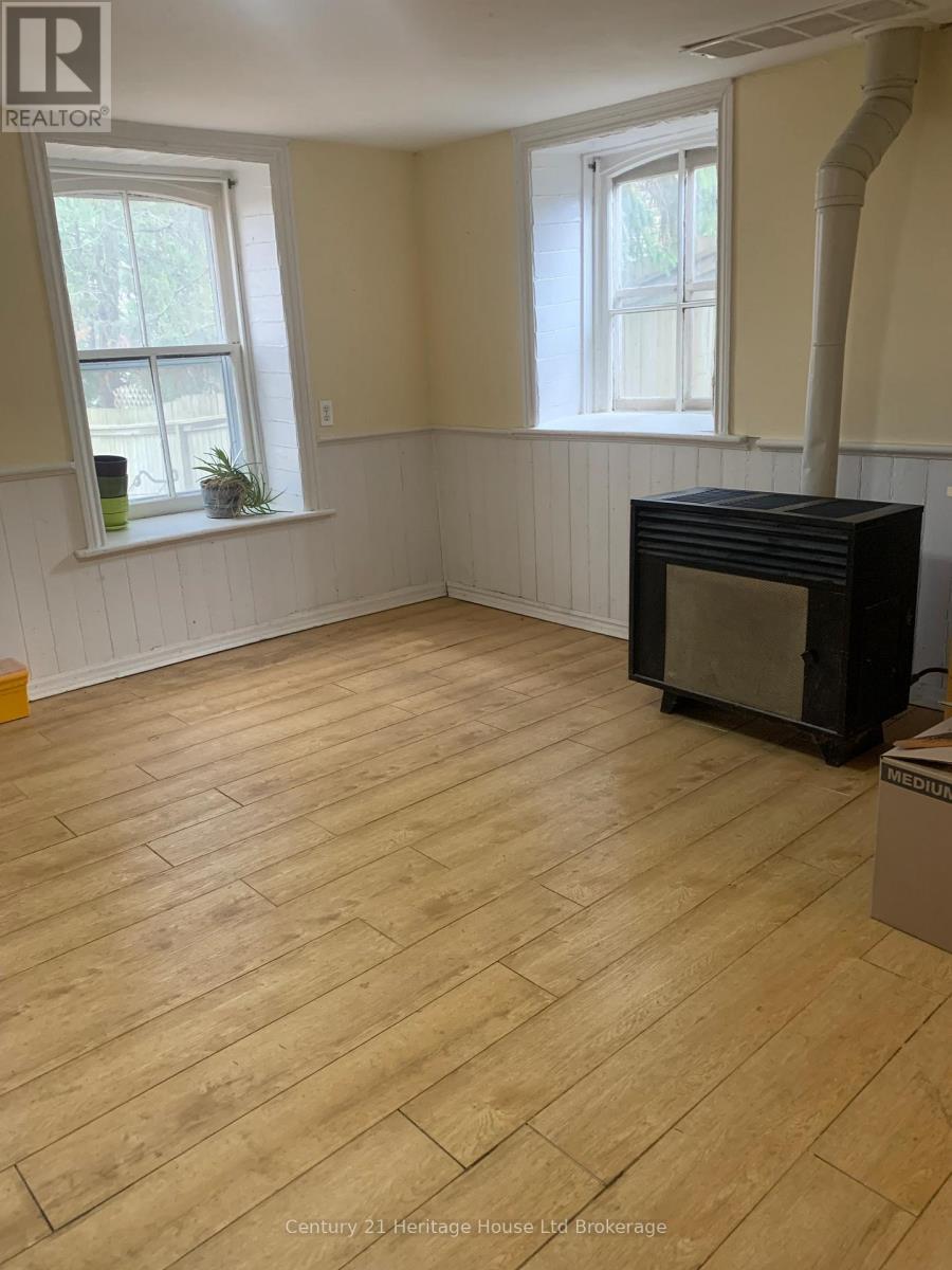 187 Park Row, Woodstock, Ontario N4S 1V9 - Photo 3 - X12580290