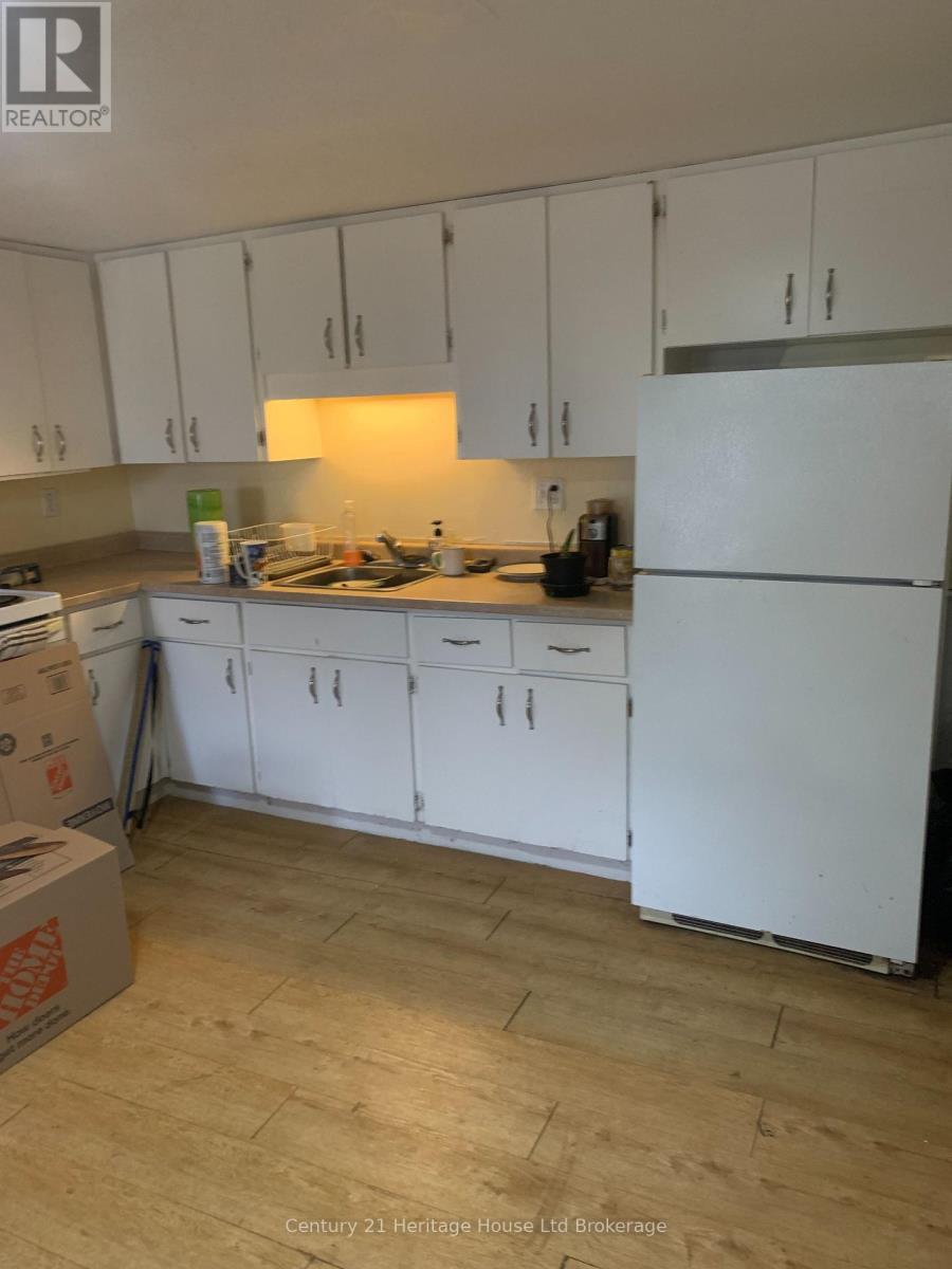 187 Park Row, Woodstock, Ontario N4S 1V9 - Photo 8 - X12580290