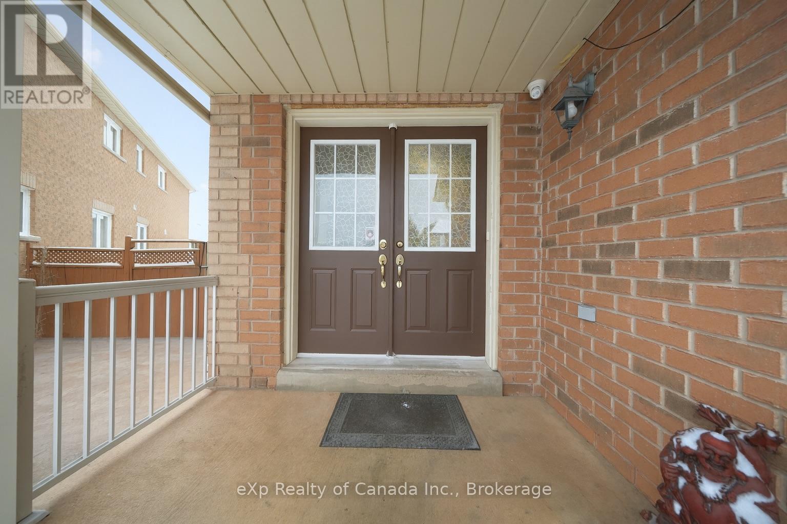 3314 Flagstone Drive, Mississauga, Ontario  L5M 7T7 - Photo 2 - W12582800