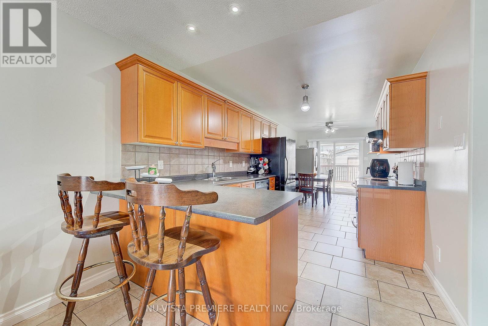 494 Exmouth Circle, London East (East I), Ontario  N5V 5G7 - Photo 12 - X12439632