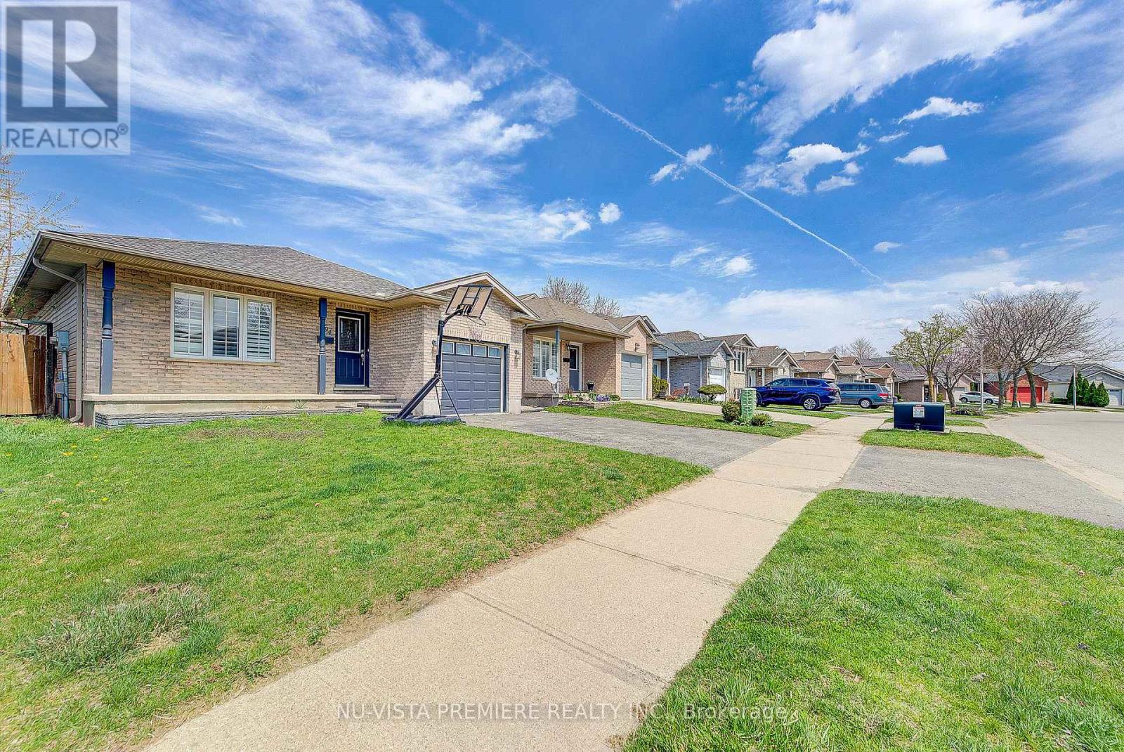 494 Exmouth Circle, London East (East I), Ontario  N5V 5G7 - Photo 2 - X12439632