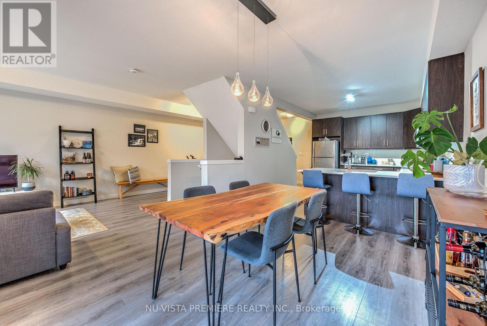 926 Battery Park, London North (North M), Ontario  N6H 5J9 - Photo 14 - X12445037