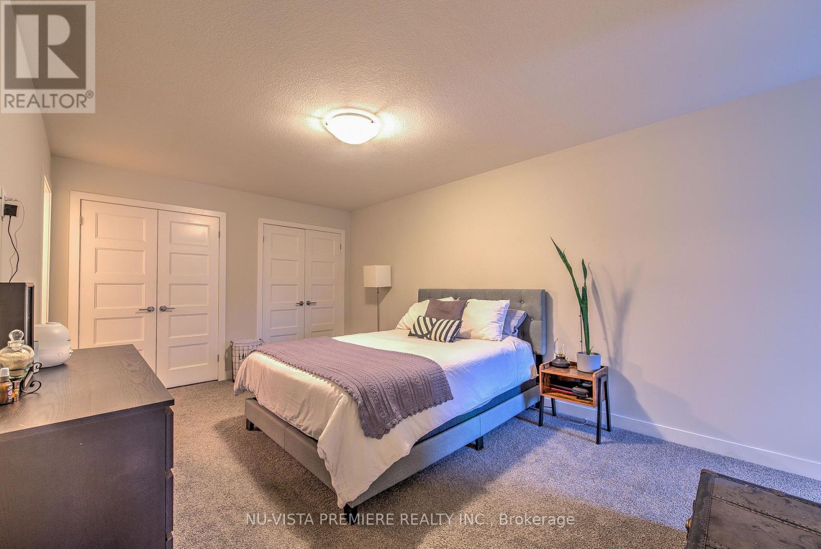 926 Battery Park, London North (North M), Ontario  N6H 5J9 - Photo 20 - X12445037