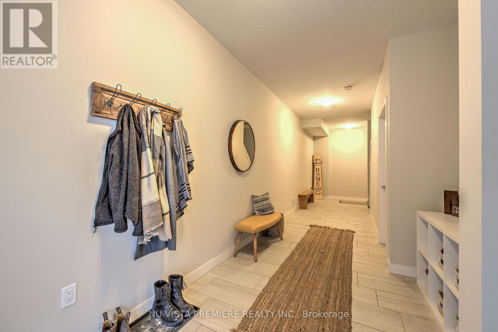 926 Battery Park, London North (North M), Ontario  N6H 5J9 - Photo 7 - X12445037