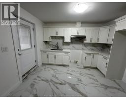 2470 ROXBOROUGH BOULEVARD