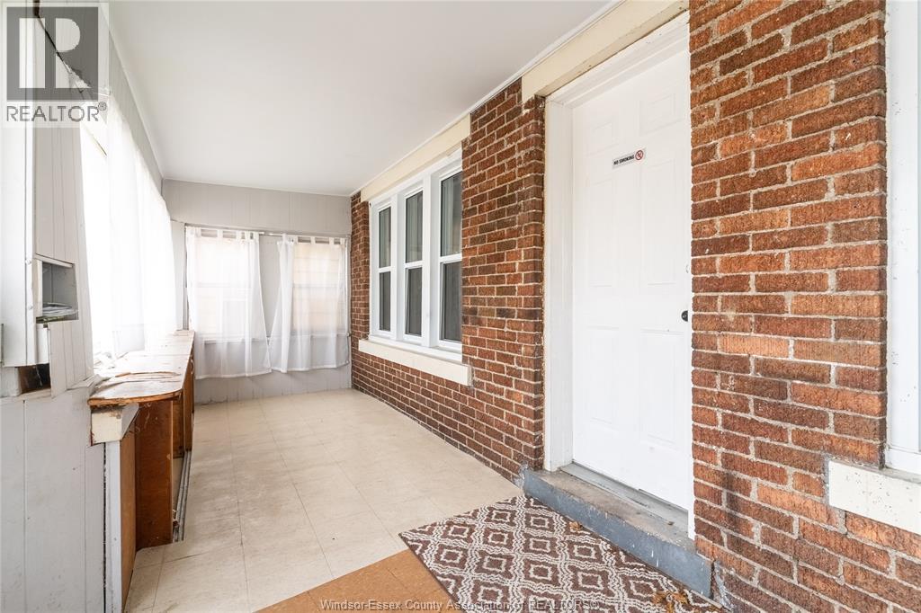 357 Josephine Avenue, Windsor, Ontario  N9B 2K9 - Photo 2 - 25030723
