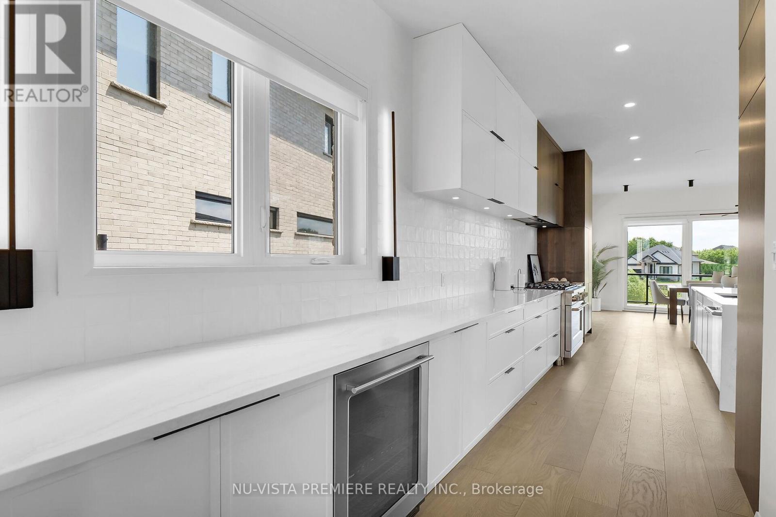 7301 Silver Creek Circle, London South (South V), Ontario  N6P 0G8 - Photo 10 - X12493578