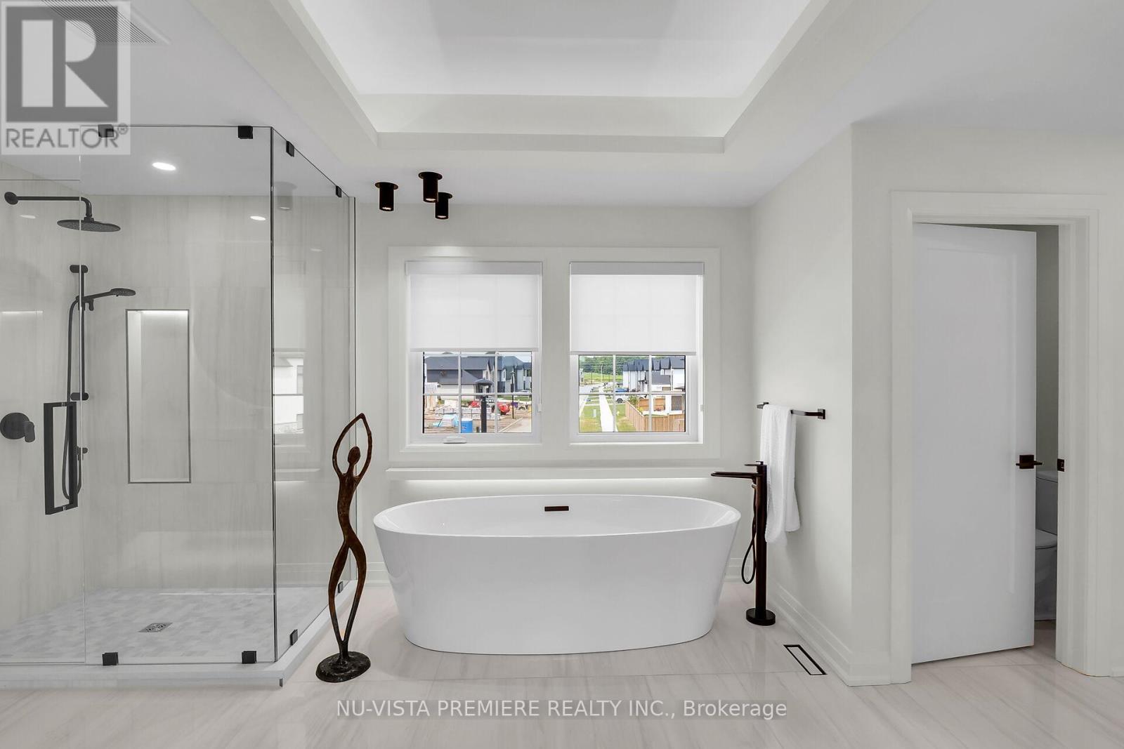 7301 Silver Creek Circle, London South (South V), Ontario  N6P 0G8 - Photo 30 - X12493578