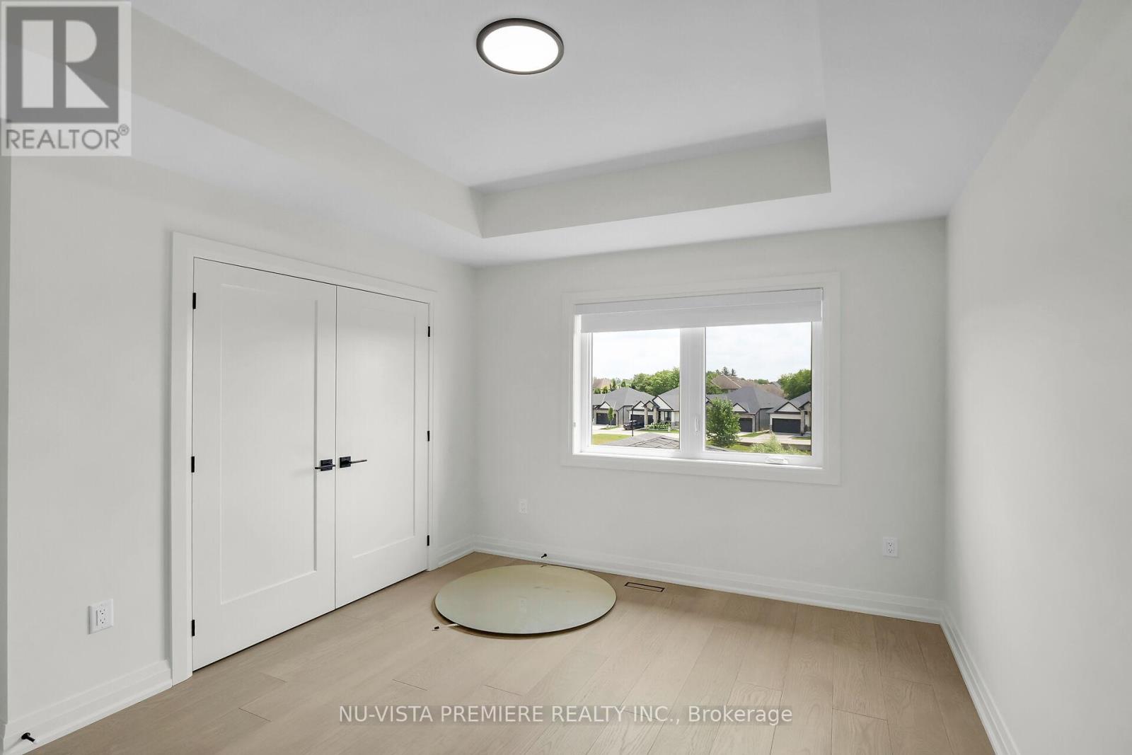 7301 Silver Creek Circle, London South (South V), Ontario  N6P 0G8 - Photo 36 - X12493578