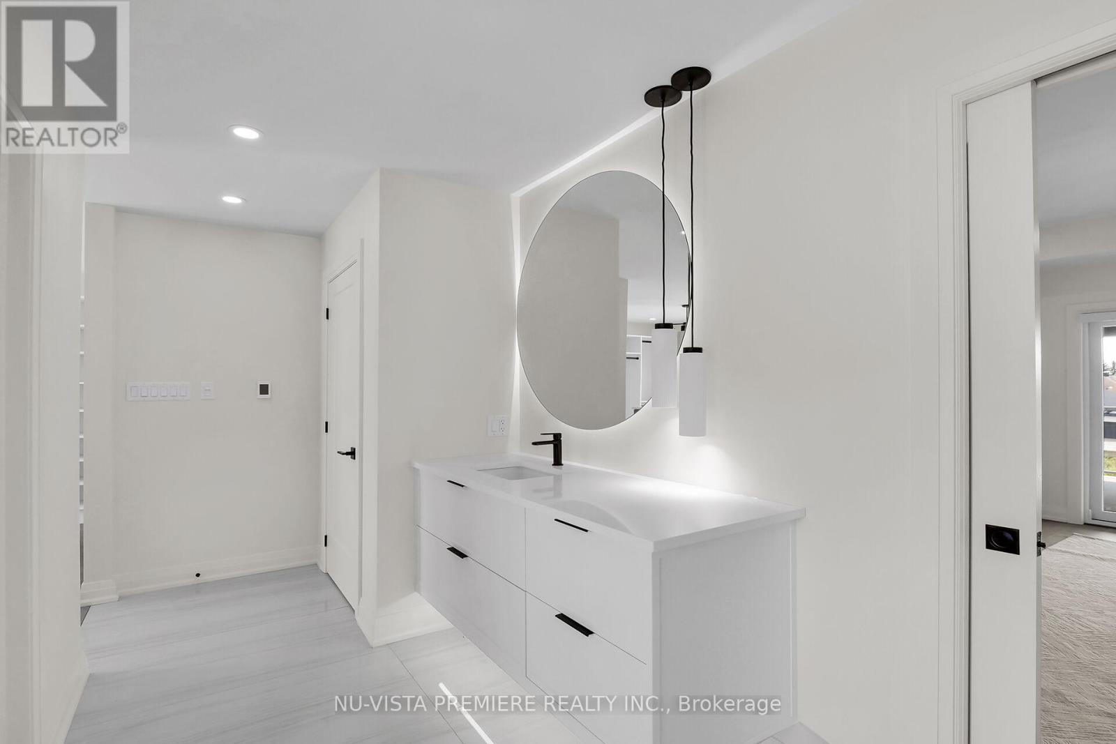 7301 Silver Creek Circle, London South (South V), Ontario  N6P 0G8 - Photo 32 - X12493578