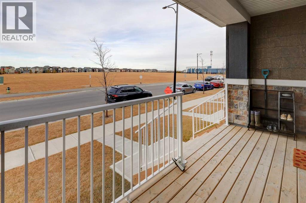 1601 Chinook Gate Drive Sw, Airdrie, Alberta  T4B 5J4 - Photo 3 - A2270826