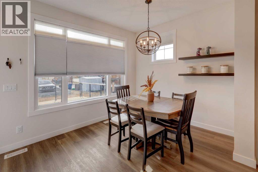 1601 Chinook Gate Drive Sw, Airdrie, Alberta  T4B 5J4 - Photo 11 - A2270826