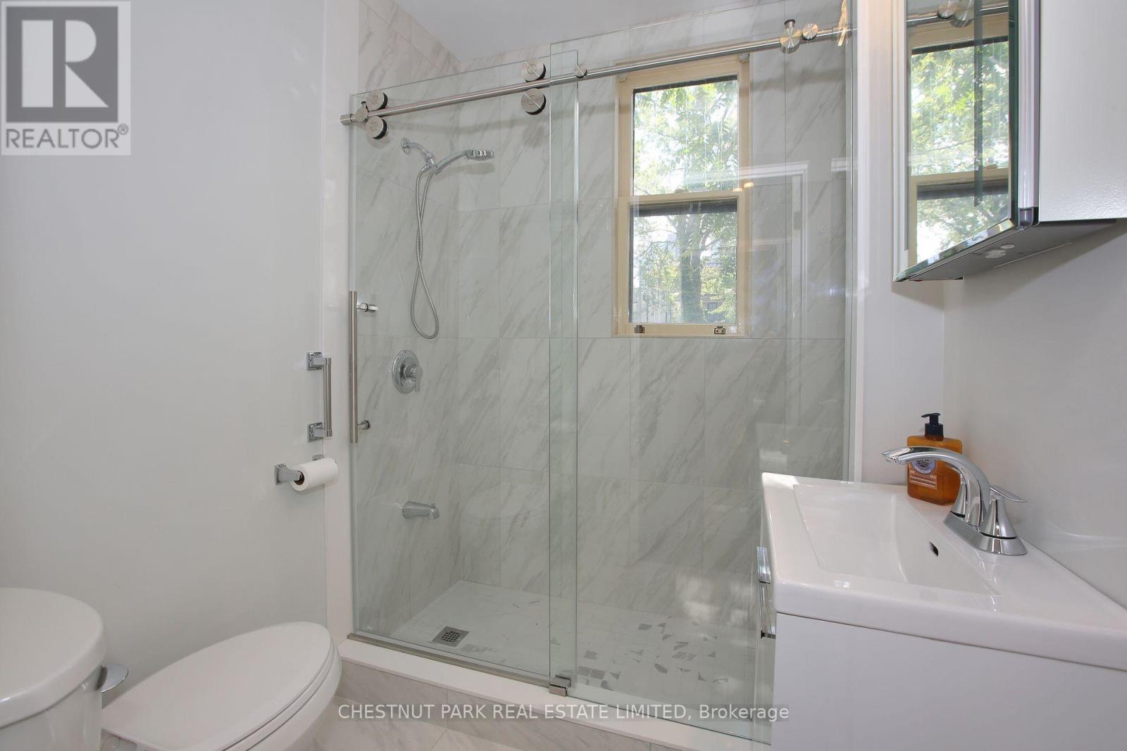 151 Marlborough Place, Toronto, Ontario  M5R 3J5 - Photo 17 - C12582820